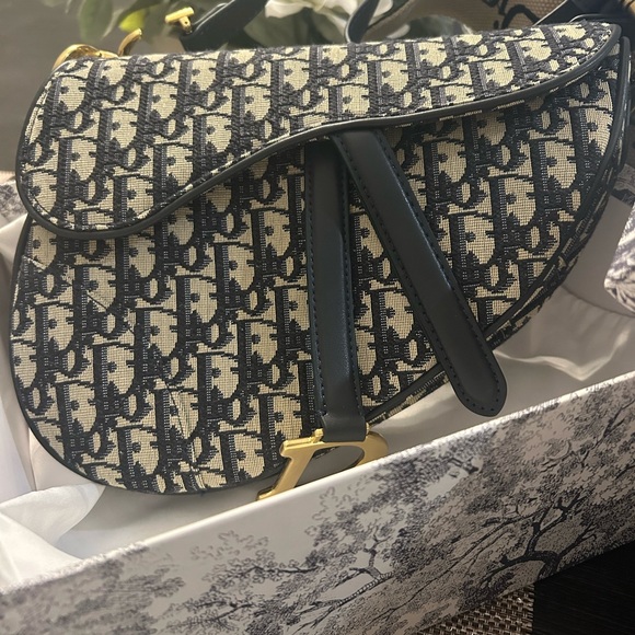 Dior Oblique Saddle Bag with Strap - Picture 2 of 6